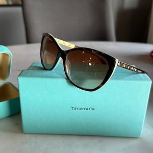 💯 Authentic Tiffany&co Sunglasses